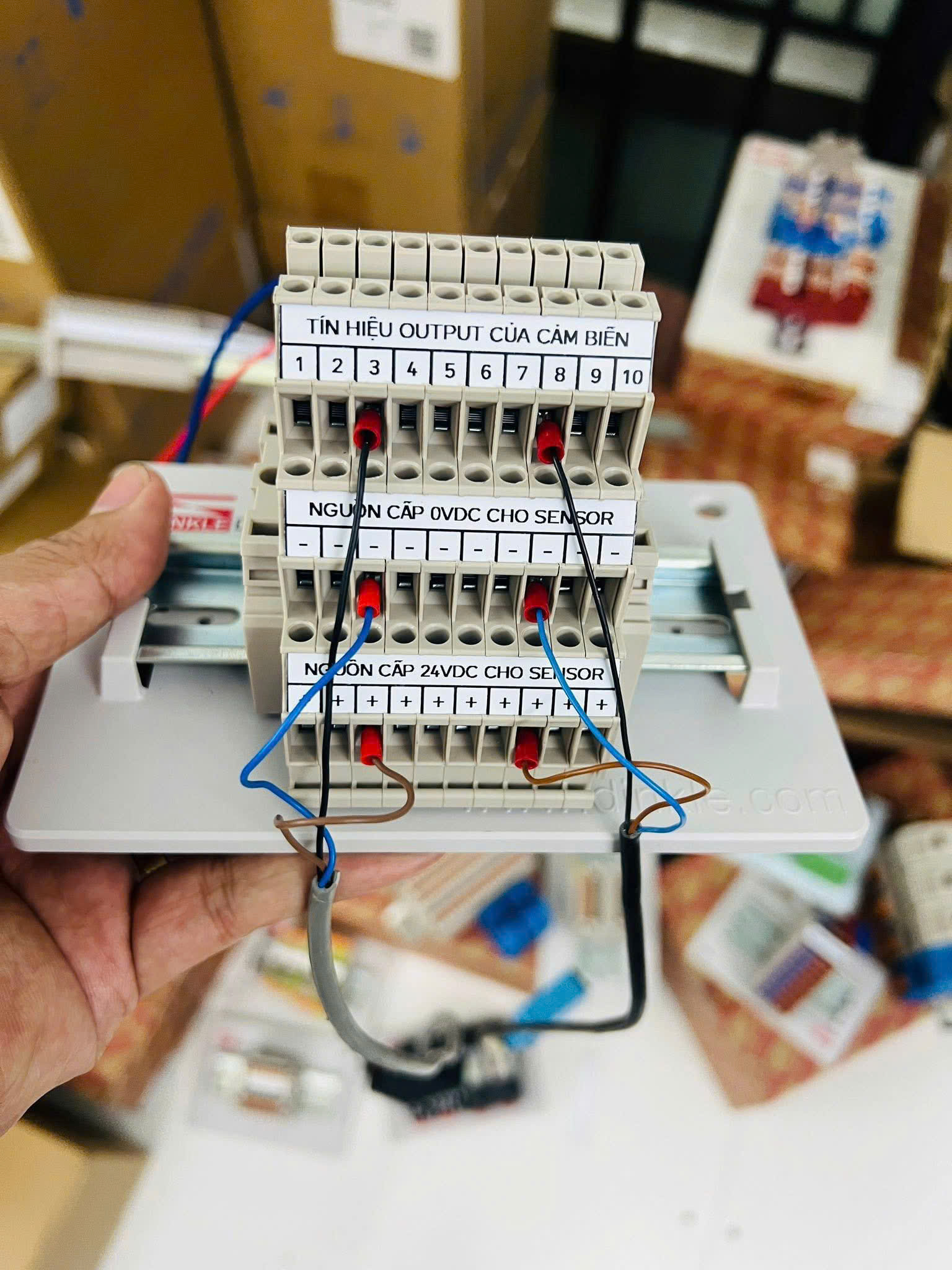 Cầu đấu Dinkle 3 tầng – Loại chuyên dụng đấu cho cảm biến